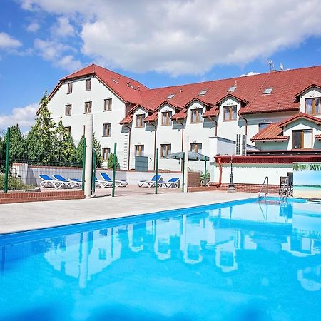 Hotel Horda スウビツェ エクステリア 写真