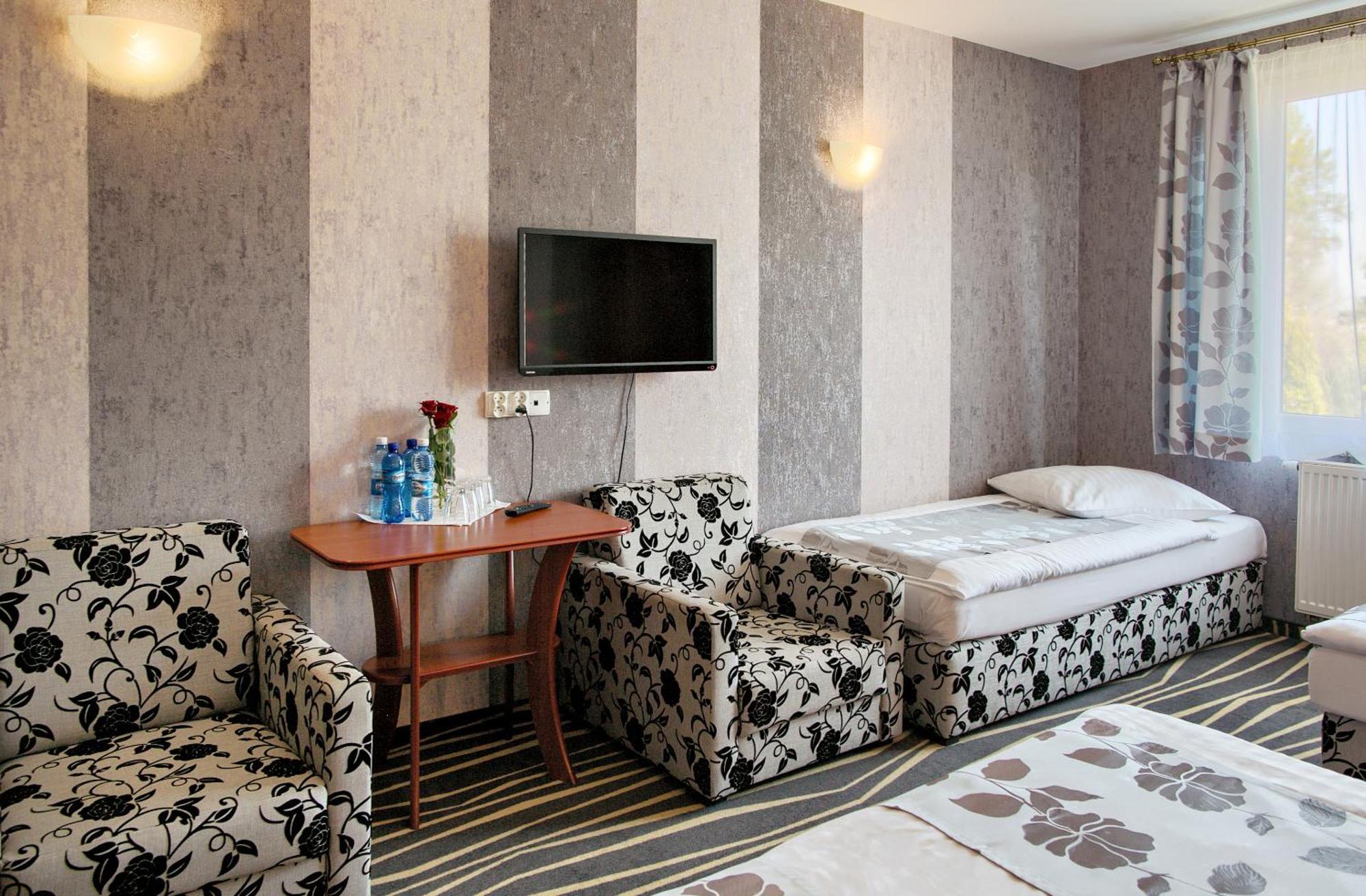 Hotel Horda スウビツェ エクステリア 写真