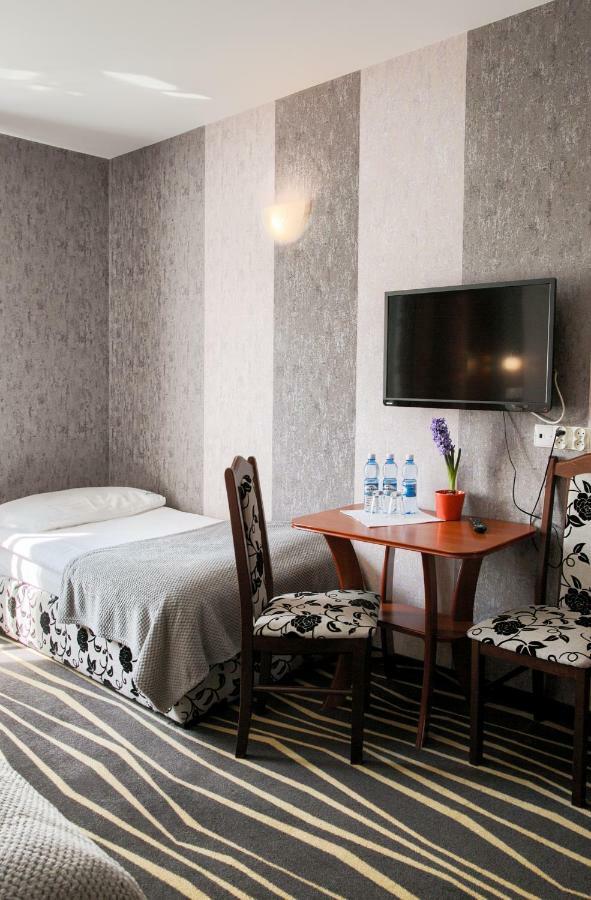 Hotel Horda スウビツェ エクステリア 写真